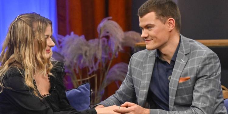 Adrianna i Michał z "Rolnik szuka żony" na zdjęciu ze ślubu. Ich rodzina wkrótce się powiększy? Internauci patrzą na jedno!