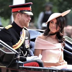 Odpowiedź królowej Elżbiety II na szokującą decyzję księcia Harry'ego i księżnej Meghan trafiła do mediów. Jak monarchini skomentowała ich ruch? 