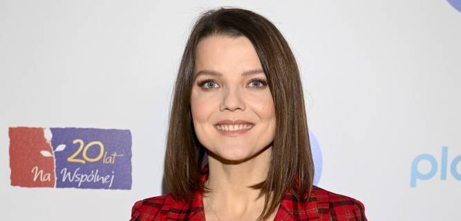 Joanna Jabłczyńska bez ubrań i makijażu. Pozowała ubrana tylko "w szczęście i błysk w oku" [FOTO]