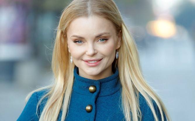 Izabella Miko w skąpym bikini. Gorąca fotografia zachwyciła internautów: "Kobiecość i perfekcja"