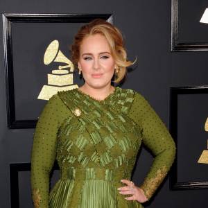 Adele jest coraz szczuplejsza. Metamorfoza artystki szokuje [ZDJĘCIA] 