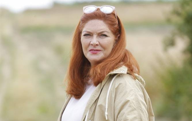 "Nasz nowy dom". Katarzyna Dowbor przeżyła szok. "Ten dom nie nadaje się do remontu"