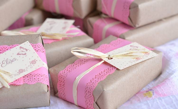 Ceremonia nadania imienia. Czy wyprze tradycyjny chrzest?, fot. Shutterstock