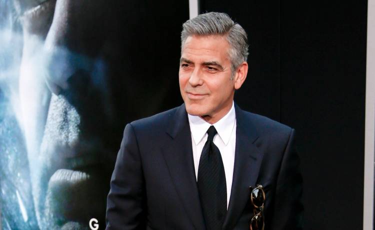 "Usidliła" bożyszcze Hoolywood. Seksowna żona George'a Clooney'a kończy 44 lata [FOTO]