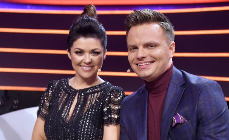 Katarzyna Cichopek zagląda mężowi w spodnie na TikToku. Nagranie podzieliło fanów! 