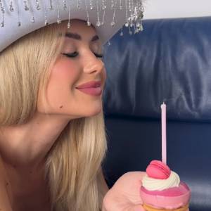 Wersow skończyła 27 lat i pokazała się w zmysłowym wideo [WIDEO]