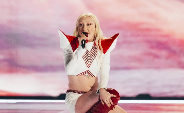 Przerwali występ Luny w półfinale Eurowizji. "To poważne złamanie zasad konkursu" [WIDEO]