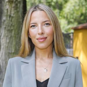 Ewa Chodakowska sprawiła, że fanom opadły szczęki! Wyprężyła ciało w bikini przed wanną [FOTO]