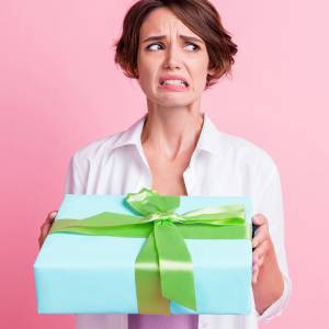 Tym prezentem narazisz się kobiecie. Nie kupuj go 8 marca!