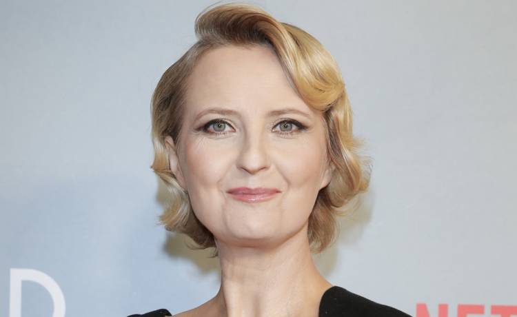 Iza Kuna nakłuwa sobie twarz! Tak wygląda po zabiegu [ZDJĘCIA]