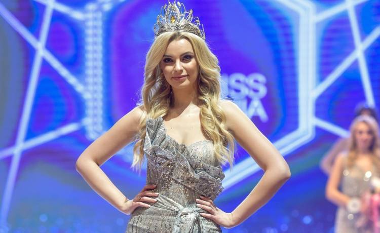 Karolina Bielawska po kilku latach zerwała ze swoim chłopakiem. Dlaczego?