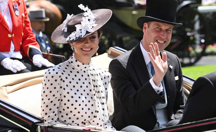 Brytyjski następca tronu świętował urodziny. Jak książę William wyglądał 40 lat temu? [FOTO]