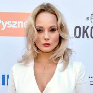 Jagoda Judzińska powiedziała "tak". Gwiazda "Top Model" pokazała pierścionek                                                         