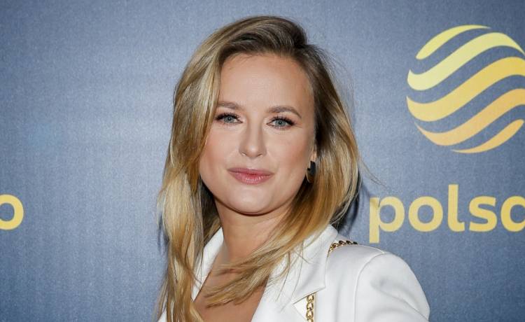 Marta Chodorowska topless. Gwiazda "Rancza" pokazała odważne zdjęcie [FOTO]