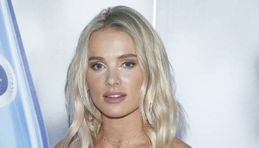 Maffashion w cielistej bieliźnie. Pokazała ciało