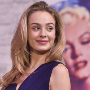 Zalotne spojrzenie i koronkowa bielizna. Tymi zdjęciami Wiktoria Gąsiewska powaliła internautów na kolana! [FOTO]