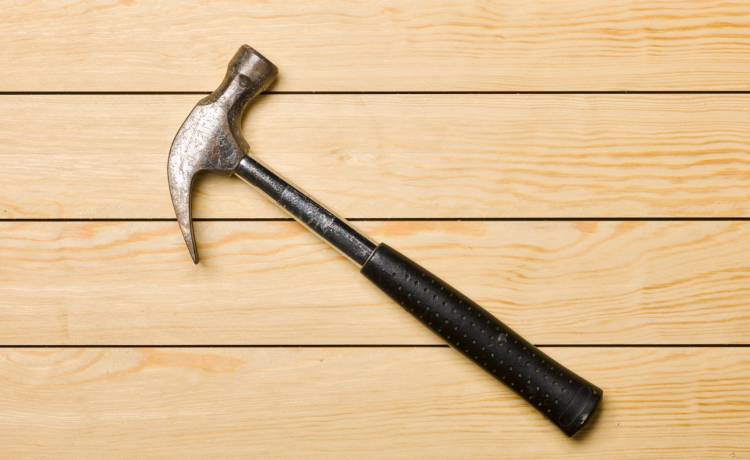 Węgorzyn: zamiast recepty zabrał do apteki młotek! Grozi mu do 10 lat więzienia