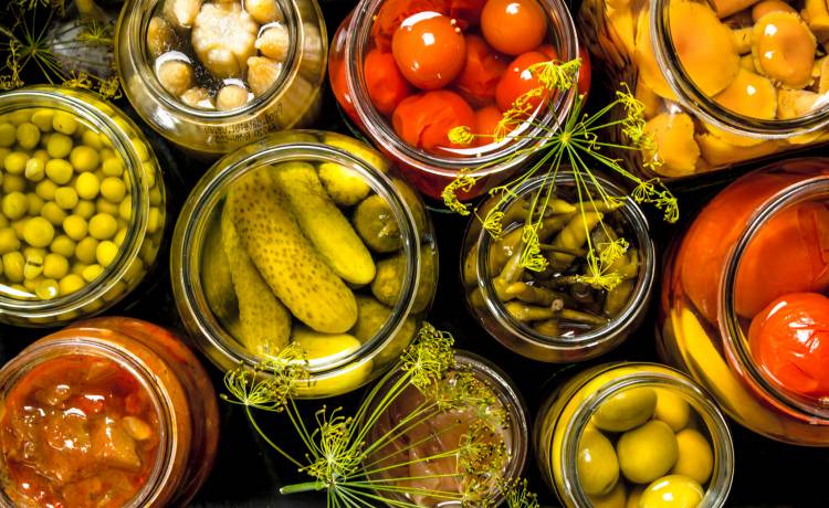 Główny Inspektorat Sanitarny o bezpieczeństwie domowych przetworów. Sprawdź, co warto wiedzieć!