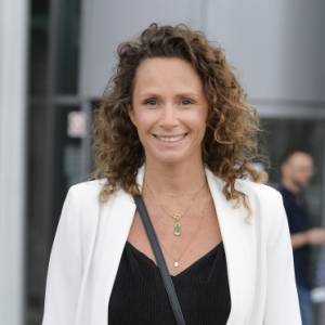 Monika Mrozowska kąpie się w morzu "na golasa". Wszystko uchwyciła migawka aparatu! [FOTO]