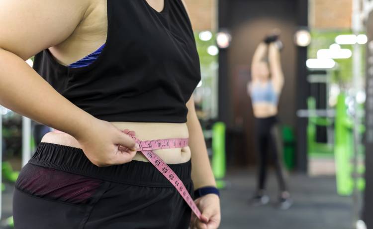 Influencerka chciała szybko zrzucić 90 kilogramów. Zmarła