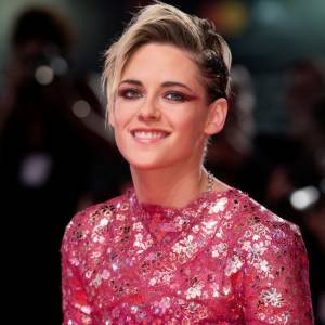 Kristen Stewart w roli księżnej Diany. Nowe zdjęcie z planu podzieliło fanów. "Zupełnie niepodobna"