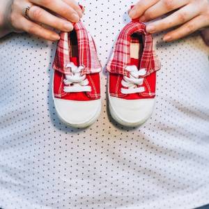 68-letnia gwiazda i jej 28-letni partner będą rodzicami. Lyn May podzieliła się radosną nowiną w sieci!