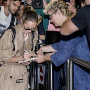 Katerina Kowalczuk w Polsce. Gwiazda serialu "Zniewolona" powitana przez tłumy fanów