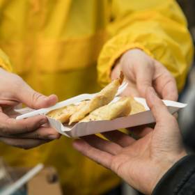 Wigilia dla potrzebujących w Krakowie – dołącz do akcji i podaruj paczkę świąteczną