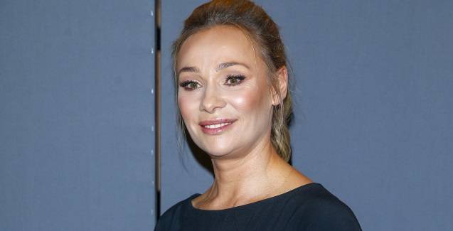 Sonia Bohosiewicz niemal nago opala się na tarasie. Tak aktorka zachęca do pozostania w domach