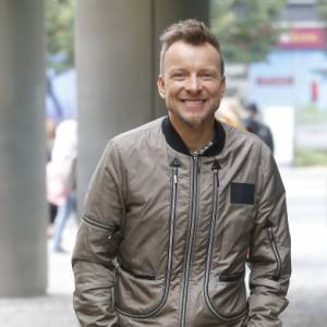 Każdy pamięta ten wakacyjny hit! Piotr Kupicha wspomina swoją pierwszą piosenkę, którą napisał [WIDEO]