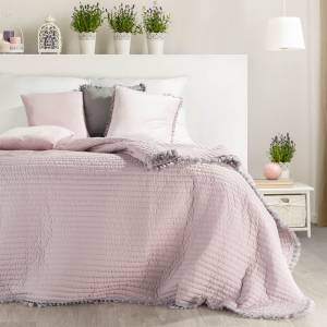 Jaka narzuta na łóżko sypialniane 160x200?