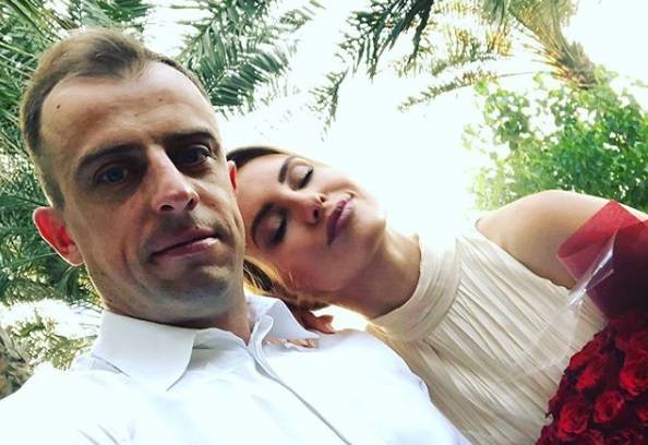 Dominika Grosicka w skąpym bikini. Grosik komentuje: "Jestem mega szczęściarzem"