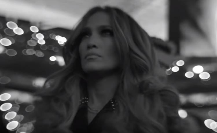 Jennifer Lopez z córką kilka minut przed występem na Super Bowl. Do sieci trafiło wzruszające nagranie 