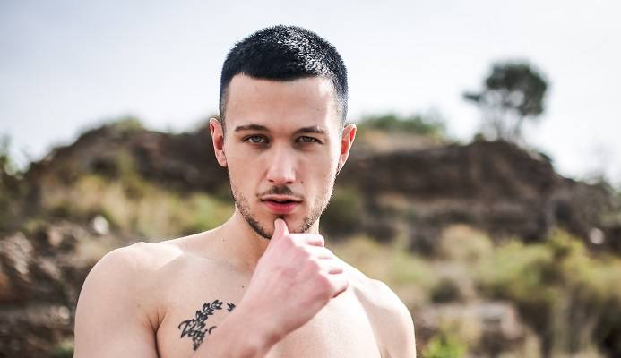 "Love Island 9". Zamieszanie po wejściu nowego uczestnika. "Trochę żenada, że biorą ludzi z innych programów"