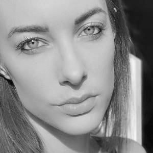 Znana prezenterka zginęła w tragicznym wypadku na hulajnodze. Emily Hartridge miała 35 lat