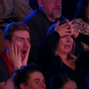 To najniebezpieczniejszy sposób na ułożenie kostki Rubika. Ten występ przejdzie do historii "Mam talent"! [WIDEO]