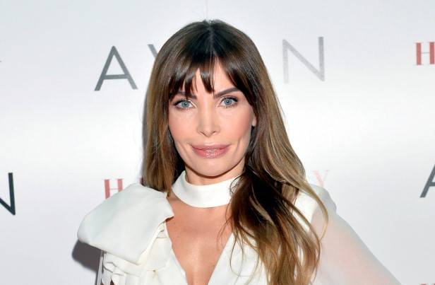 Agnieszka Dygant w wieczorowej sukni z głębokim dekoltem. "Przepiękna"