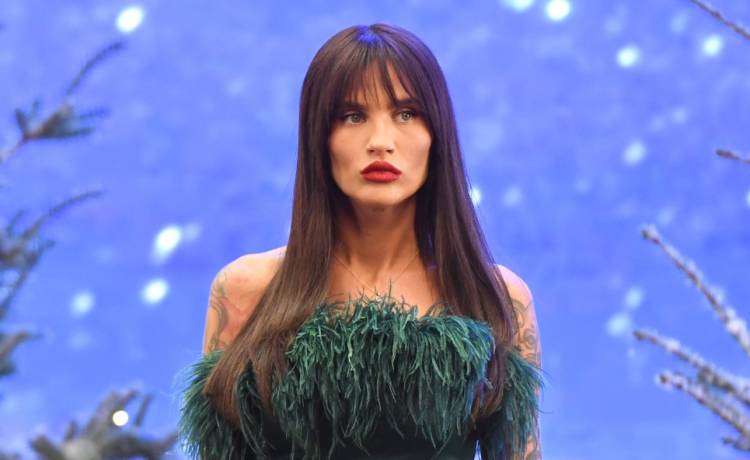 Karolina Gilon choruje po wakacjach. „Takie dolegliwości byłyby nie do zniesienia w tropikach”