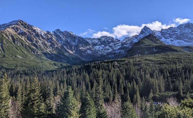 Prosty szlak w Tatrach. Łatwa wycieczka z obłędnymi widokami na panoramę!