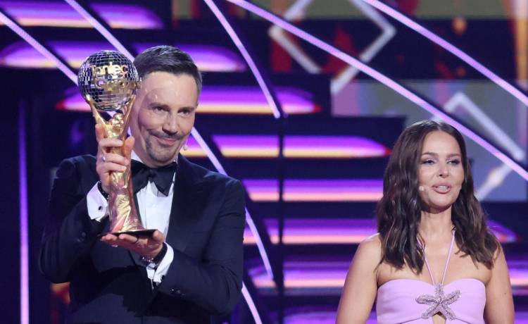 Krzysztof Ibisz i Paulina Sykut-Jeżyna jako prowadzący „Taniec z gwiazdami”. Fot. East News