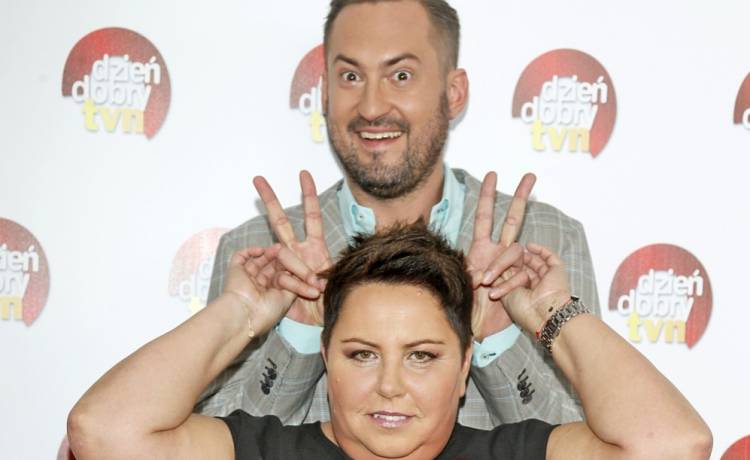 Prokop bez koszulki, Wellman w basenie w bikini. Prowadzący "Dzień dobry TVN" w wakacyjnym wydaniu