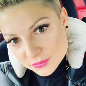 "Piękni i Młodzi". Kolejny komentarz Magdaleny Narożnej. Jaka przyszłość czeka zespół?                              