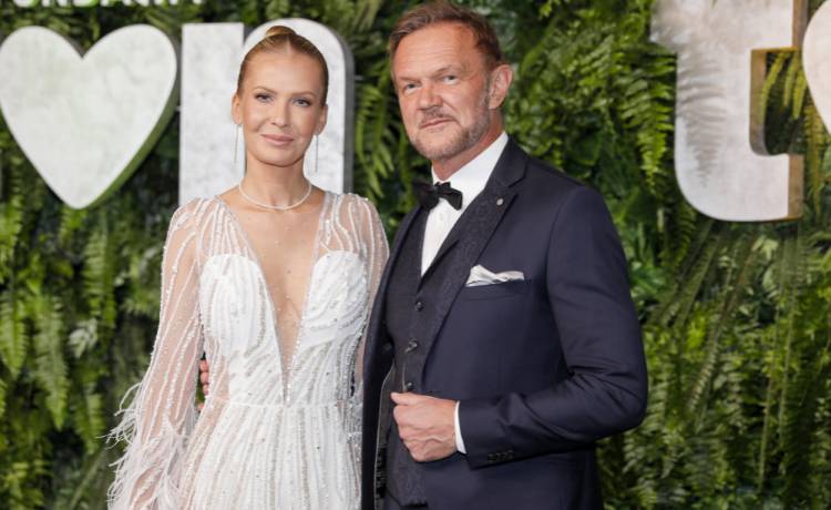 Edyta i Cezary Pazurowie wybrali się na wycieczkę do lasu. "Stary grzyb i ja". Fani zachwyceni  [ZDJĘCIA]