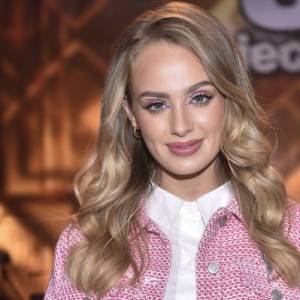 Wiktoria Gąsiewska podnosi ciśnienie. Tak pozuje w obłędnym bikini! "Hot" - komentują internauci [ZDJĘCIE]