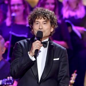 Piotr Rubik upamiętnił tych, którzy odeszli. "Reszty nie da się wyrazić słowami" [WIDEO]