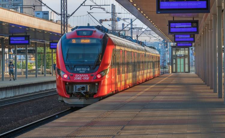 Newag Impuls, fot. ARKADIUSZ ZIOLEK/East News