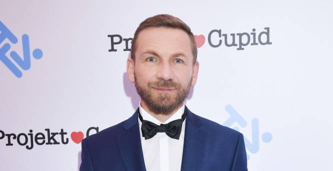 Fani zszokowani wyglądem Przemka Kossakowskiego: "Chłopie, aleś zarósł" [FOTO]