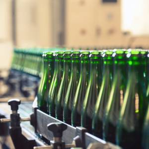 GIS ostrzega przed popularnym piwem. Bezalkoholowe jednak z alkoholem