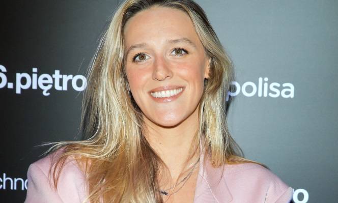 Aleksandra Żebrowska pozuje na łonie natury w bieliźnie! Fani: "Dziewczyno, jesteś wspaniała" [FOTO]