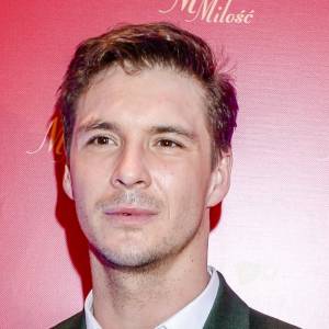 Widzowie „M jak miłość” krytykują nowe odcinki. Chodzi o wątek z Roznerskim